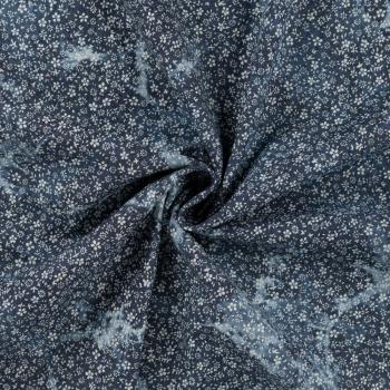 Preview: Leichter Jeansstoff Chambray Tie Dye Flowers weiß auf Denim im Batiklook