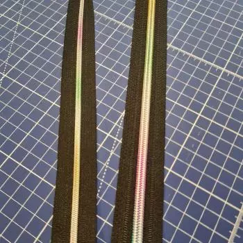 Regenbogen Reißverschluss Spiral 3mm Endlos - Schwarz