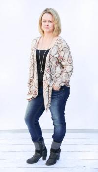 Preview: Papierschnittmuster Strickjacke Bea Damen