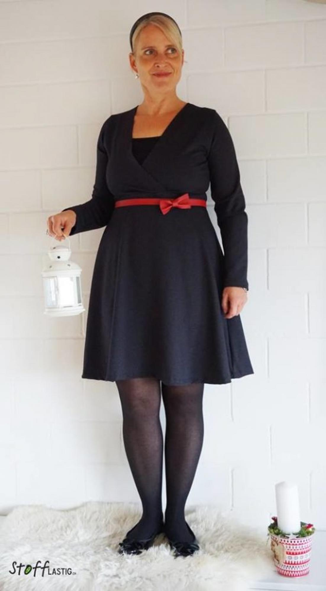 Papierschnittmuster Wickelkleid Damen