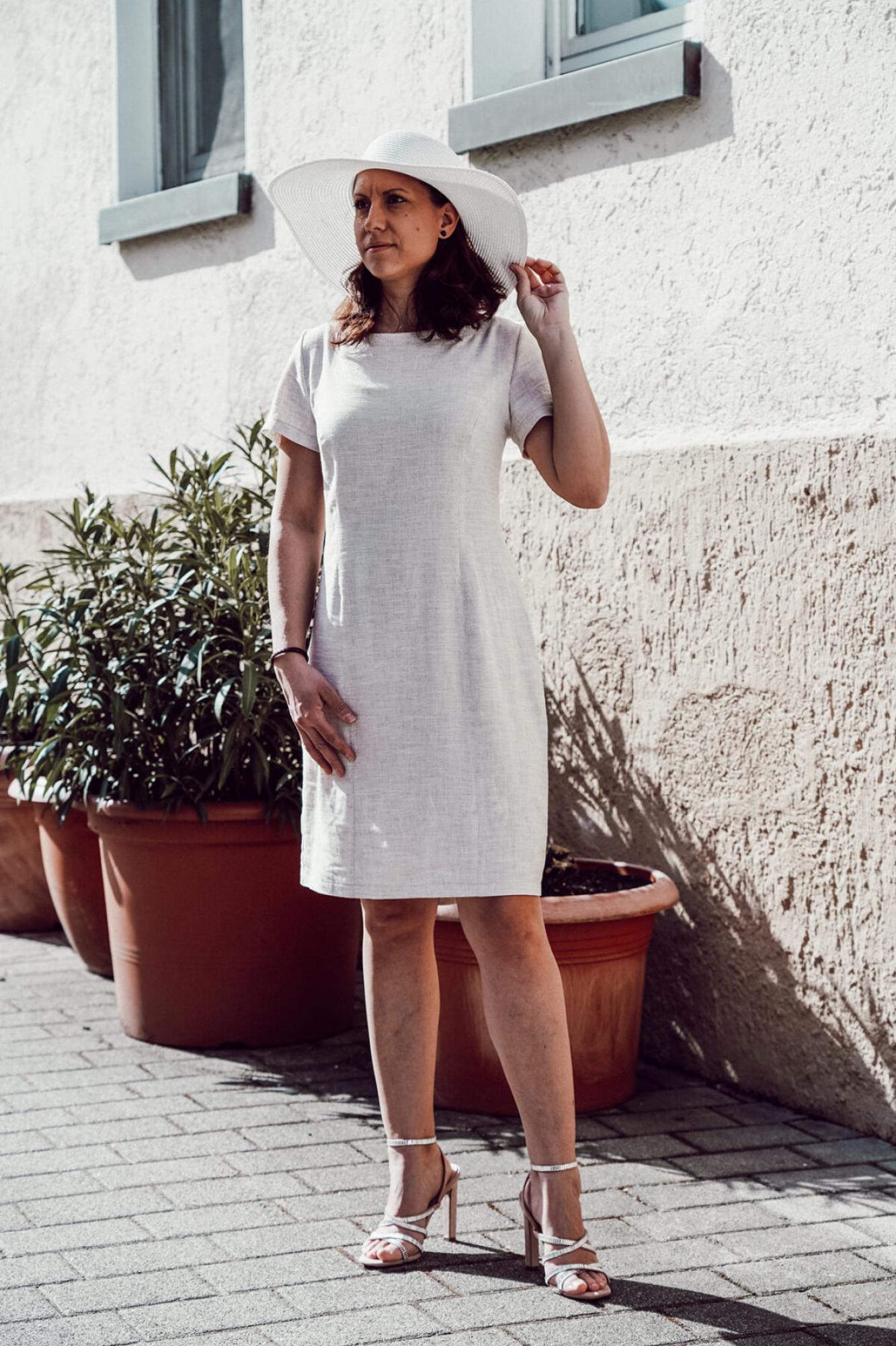 Papierschnittmuster Etui-Kleid Damen